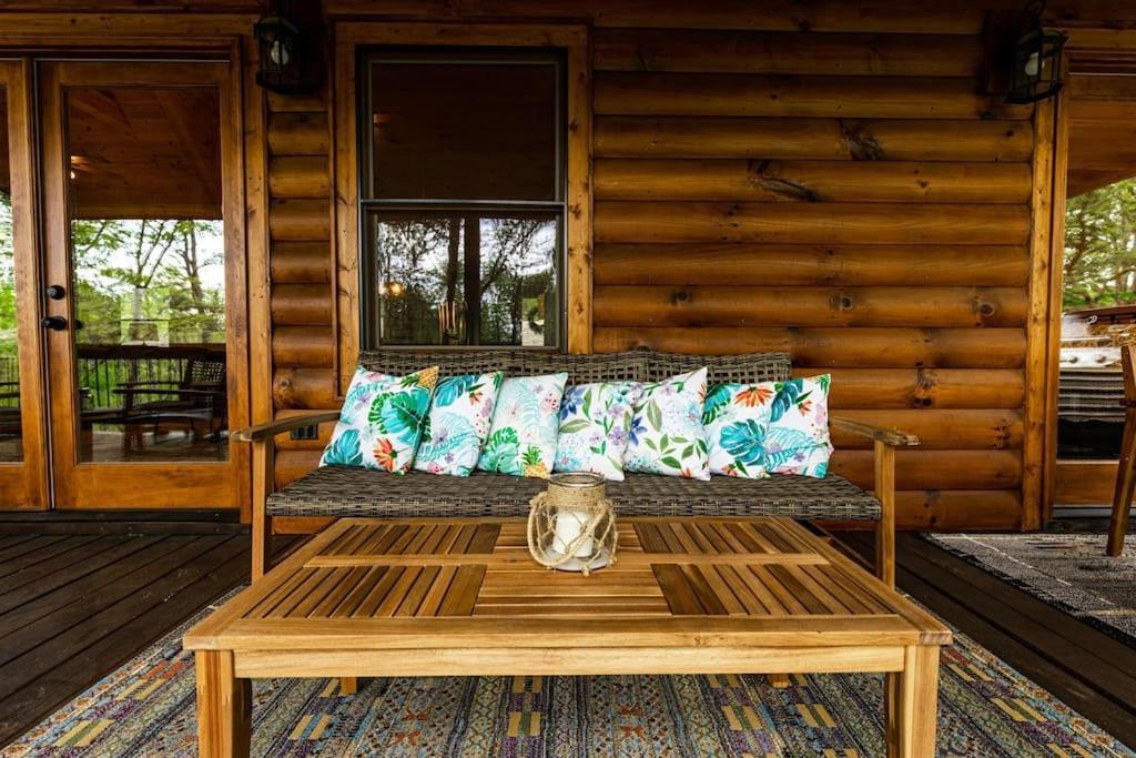 Luxe Family Cabin 8 Min To Downtown Blue Ridge Eksteriør billede